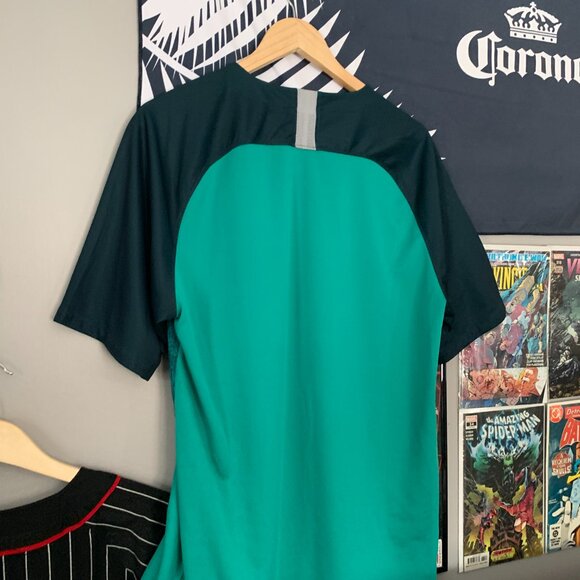 Nike Tottenham Jersey - Picture 4 of 5